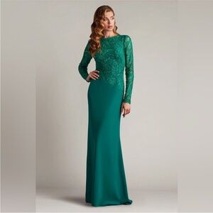 TADASHI SHOJI - CALISTE EMBROIDERED CREPE GOWN sz 14